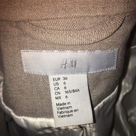 H&M Blazer - Picture 3 of 4